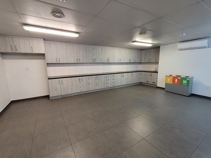 To Let Commercial Property for Rent in Airport Industria Western Cape